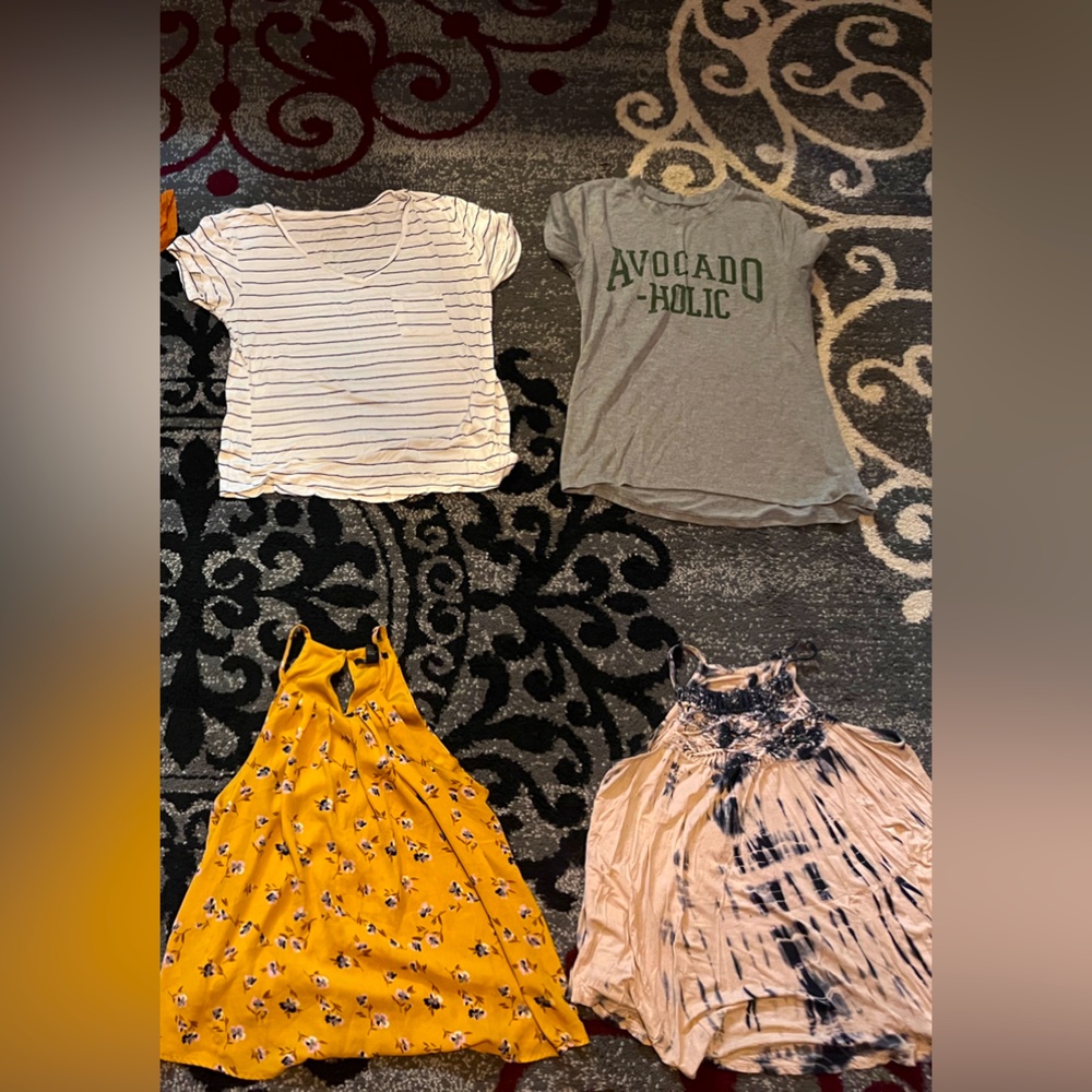 Lot of 4 women’s tops
